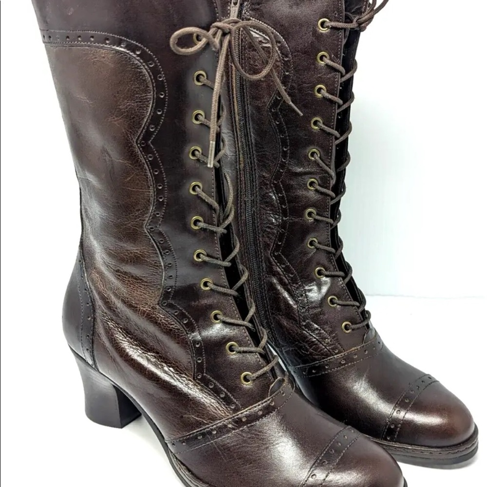 ISO (In Search Of) Brown Matisse Western Victorian Brazil Boots